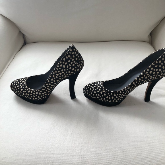 MRKT Oreo Platform Heels - Picture 7 of 14